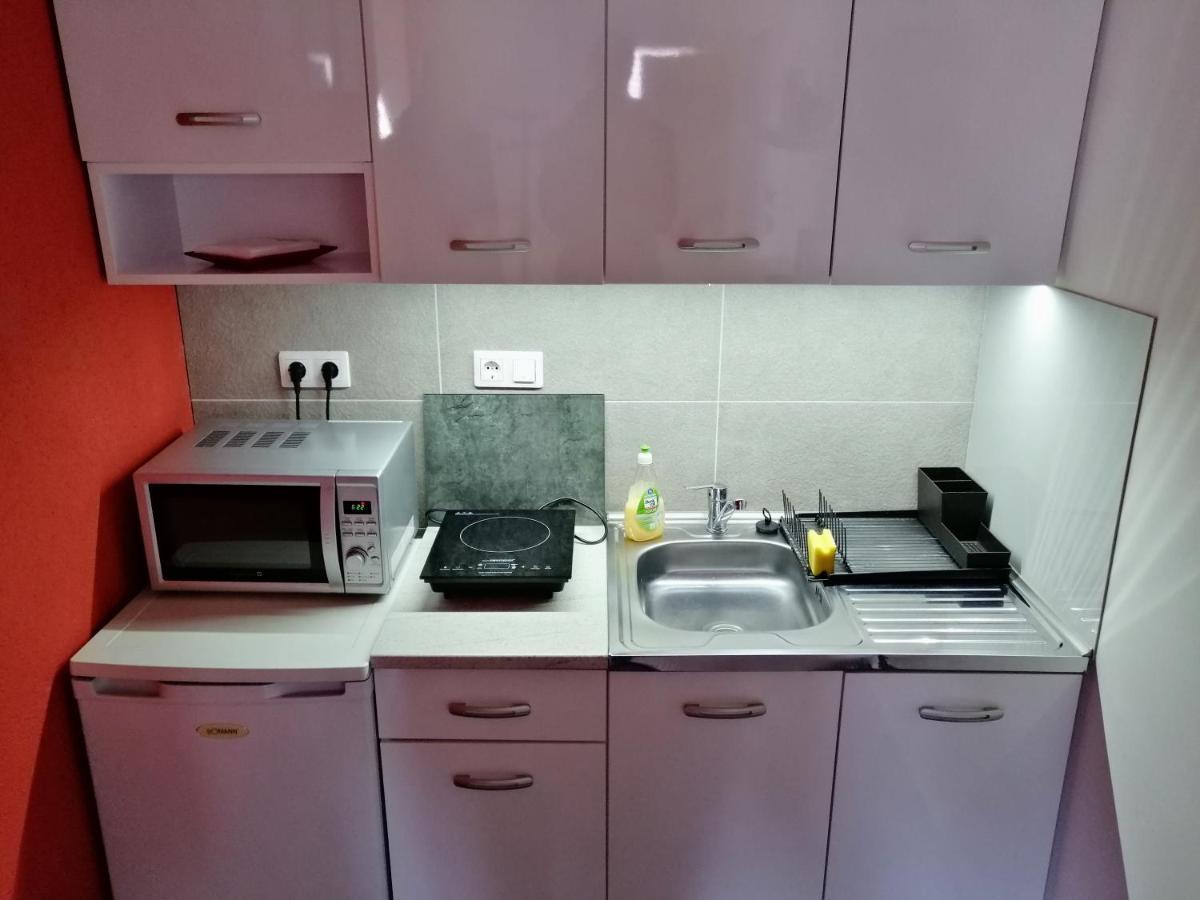Szepsegpatika Apartman Шарошпатак Экстерьер фото